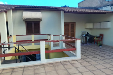 Sobrado à venda com 2 suítes em Várzea de Baixo, São Paulo, SP