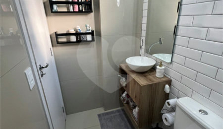 Apartamento à venda com 2 quartos, sendo 1 suíte,  em Vila Guilherme, São Paulo, SP
