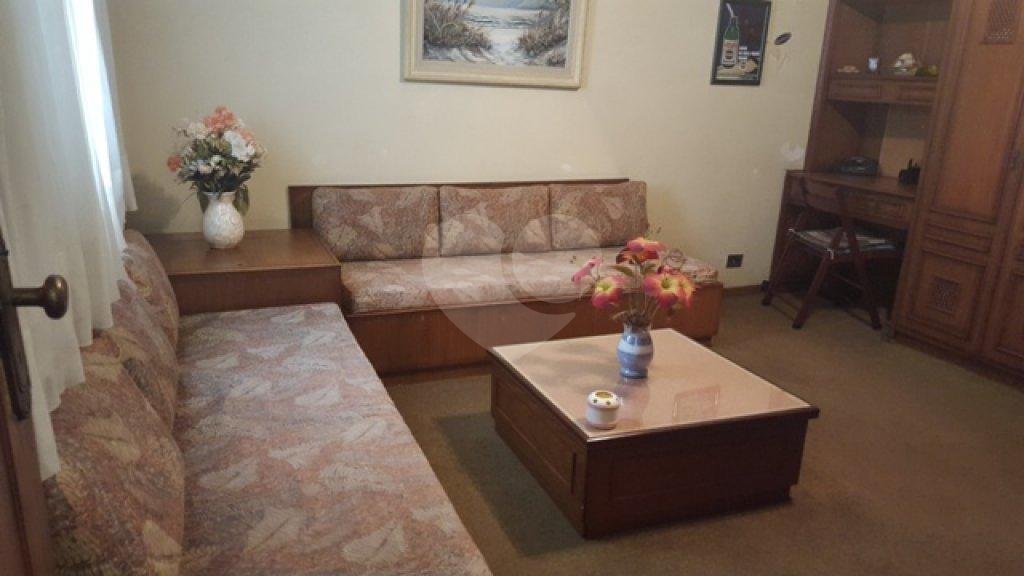Sobrado à venda com 4 quartos, sendo 1 suíte, em Tremembé, São Paulo, SP