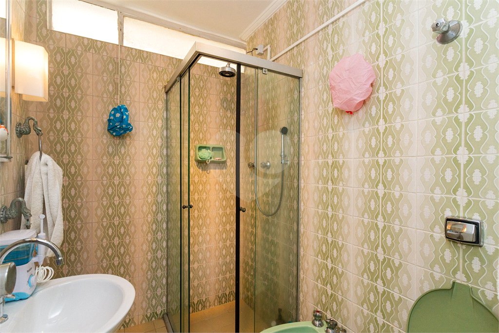 Apartamento à venda com 4 quartos, sendo 1 suíte, em Santa Cecília, São Paulo, SP