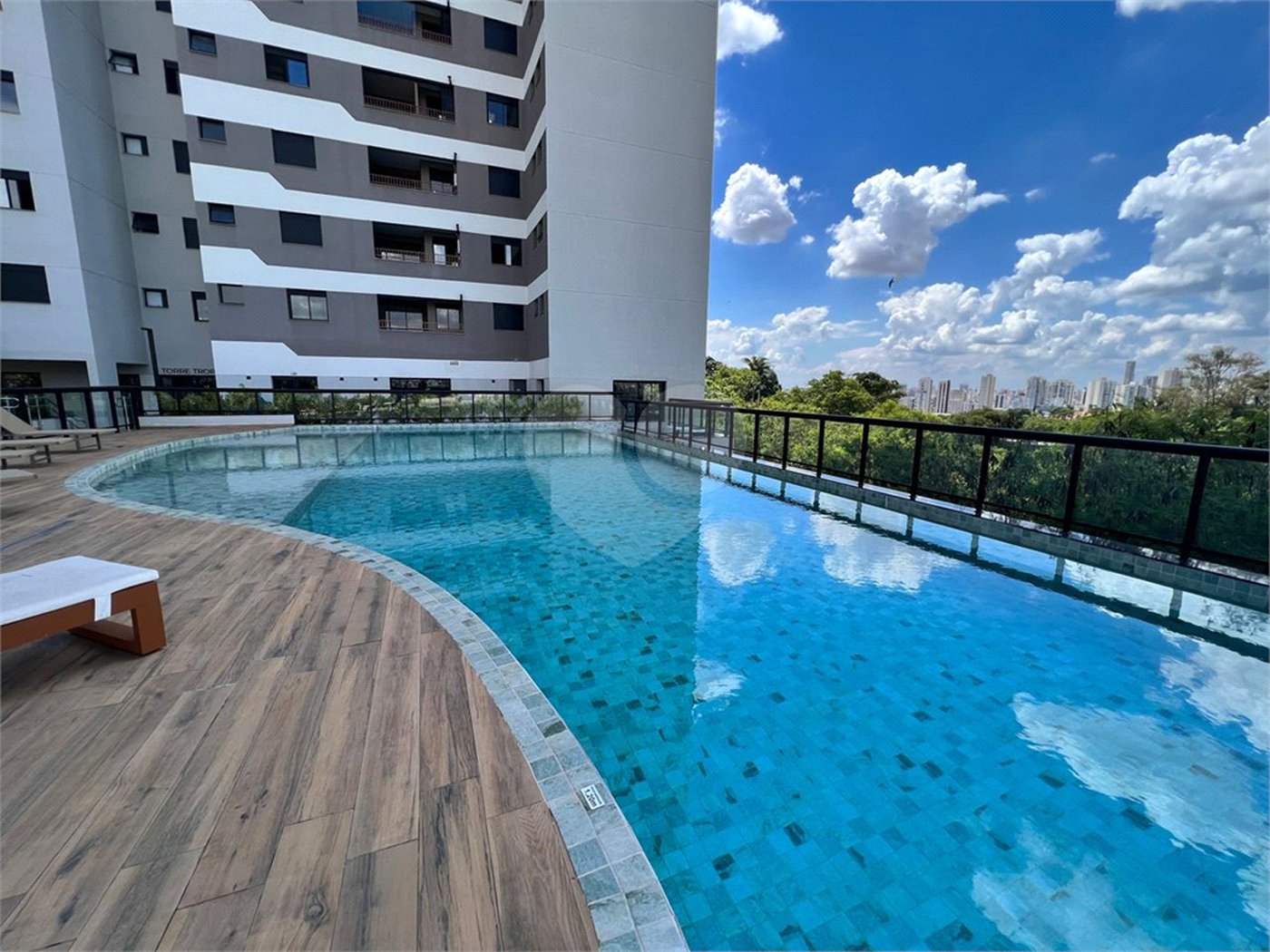 Apartamento à venda com 2 quartos, sendo 1 suíte, em Jardim Maria José, Votorantim, SP