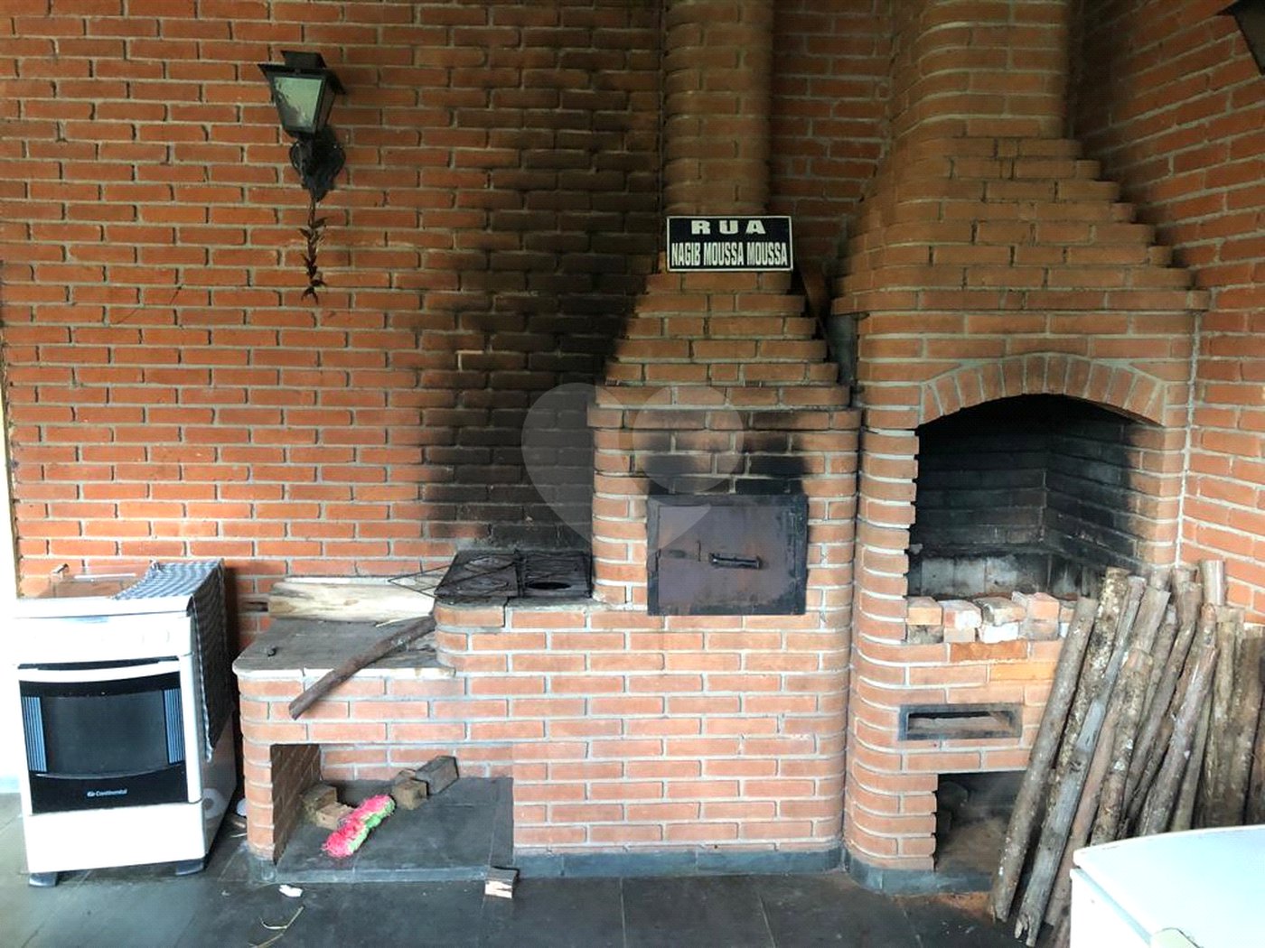 Casa Térrea à venda com 3 quartos, sendo 1 suíte,  em Olho D'água, Mairiporã, SP