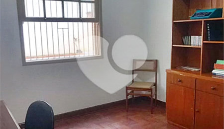 Sobrado à venda com 4 quartos, sendo 1 suíte,  em Tremembé, São Paulo, SP