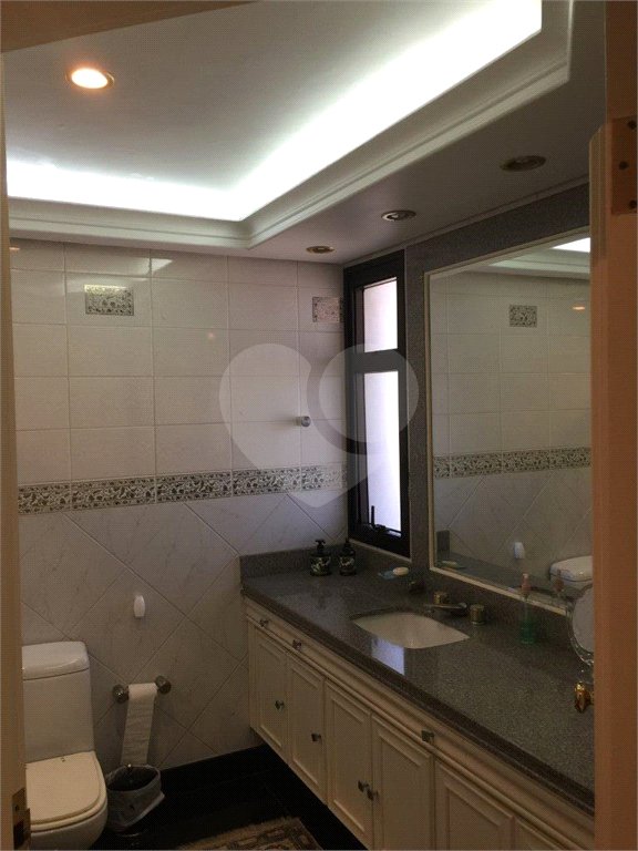Apartamento à venda com 4 quartos, sendo 3 suítes, em Bosque da Saúde, São Paulo, SP