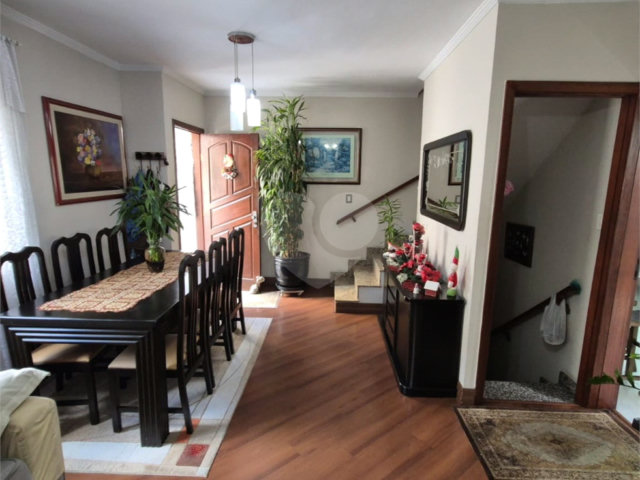 Casa à venda com 3 quartos, sendo 1 suíte,  no condomínio Indefinido_ernani Pinto_439, São Paulo - SP