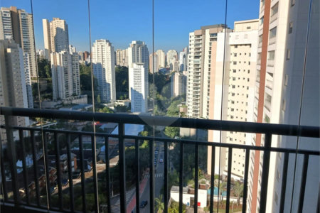 Apartamento para alugar com 2 quartos, sendo 1 suíte,  em Vila Andrade, São Paulo, SP