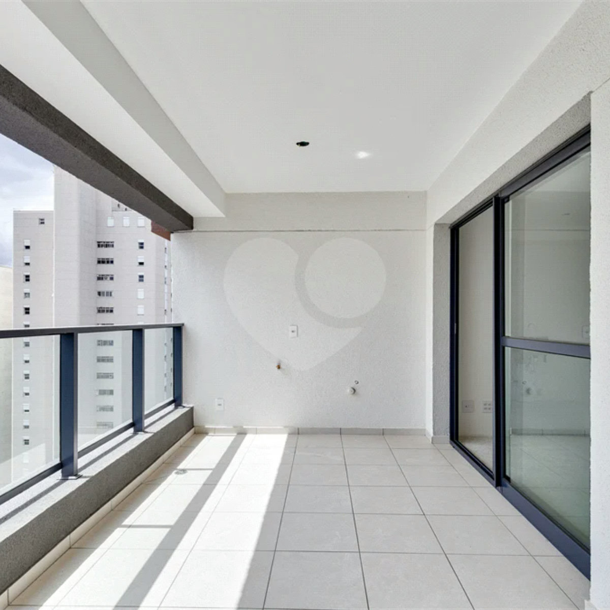 Apartamento à venda com 2 suítes em Santo Amaro, São Paulo, SP