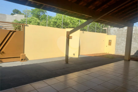 Casa à venda com 3 quartos em Parque São Carlos, Três Lagoas, MS