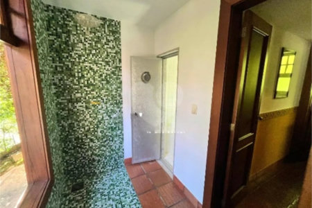 Casa à venda com 4 suítes no condomínio Quinta do Lago, Petrópolis - RJ