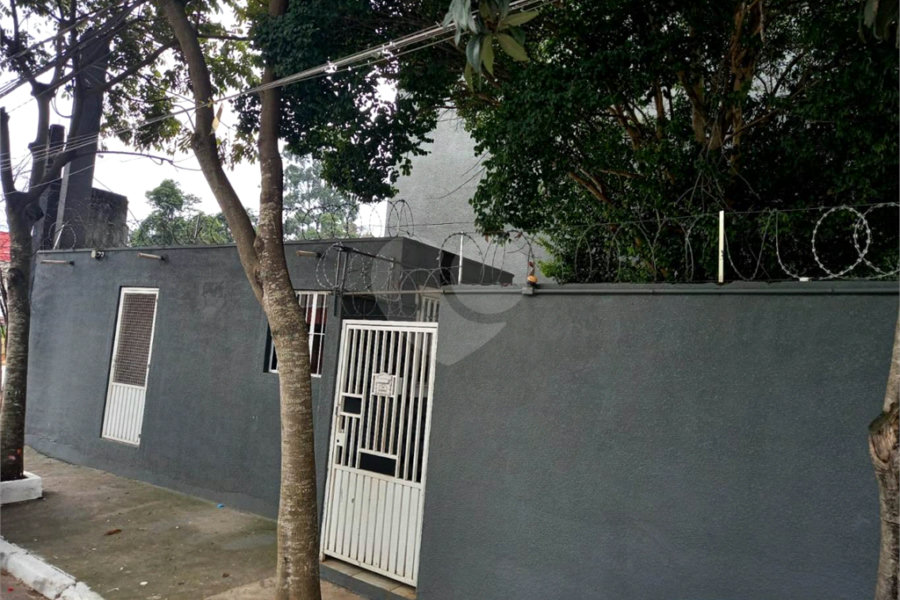 Casa à venda com 2 quartos, sendo 1 suíte, no condomínio Villagio Dona Regina, São Paulo - SP
