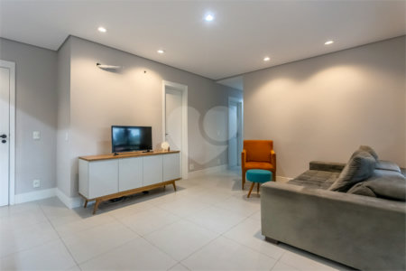 Apartamento à venda com 3 suítes em Jardim Prudência, São Paulo, SP