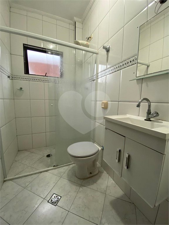Casa à venda com 3 quartos, sendo 1 suíte, em Vila Valença, São Vicente, SP