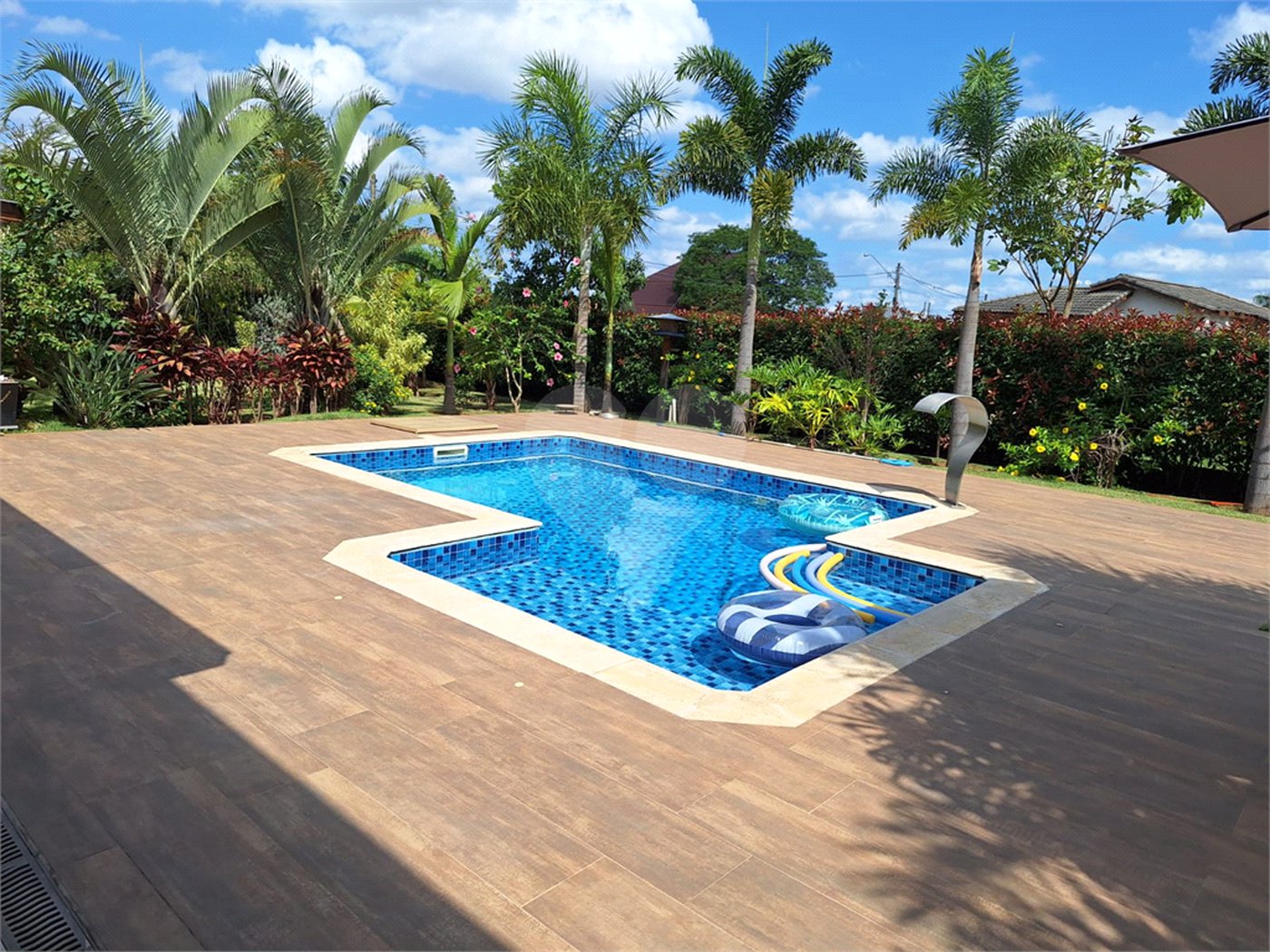 Casa à venda com 3 suítes no condomínio Village Ipanema, Araçoiaba da Serra - SP