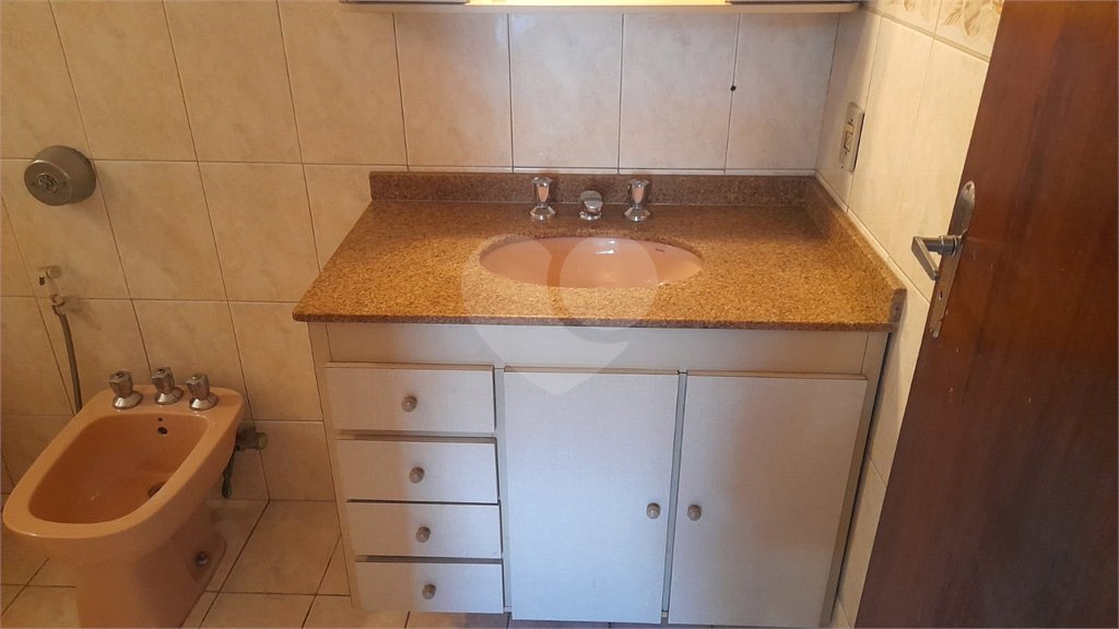 Casa de Vila à venda com 3 quartos, sendo 1 suíte, em Pari, São Paulo, SP