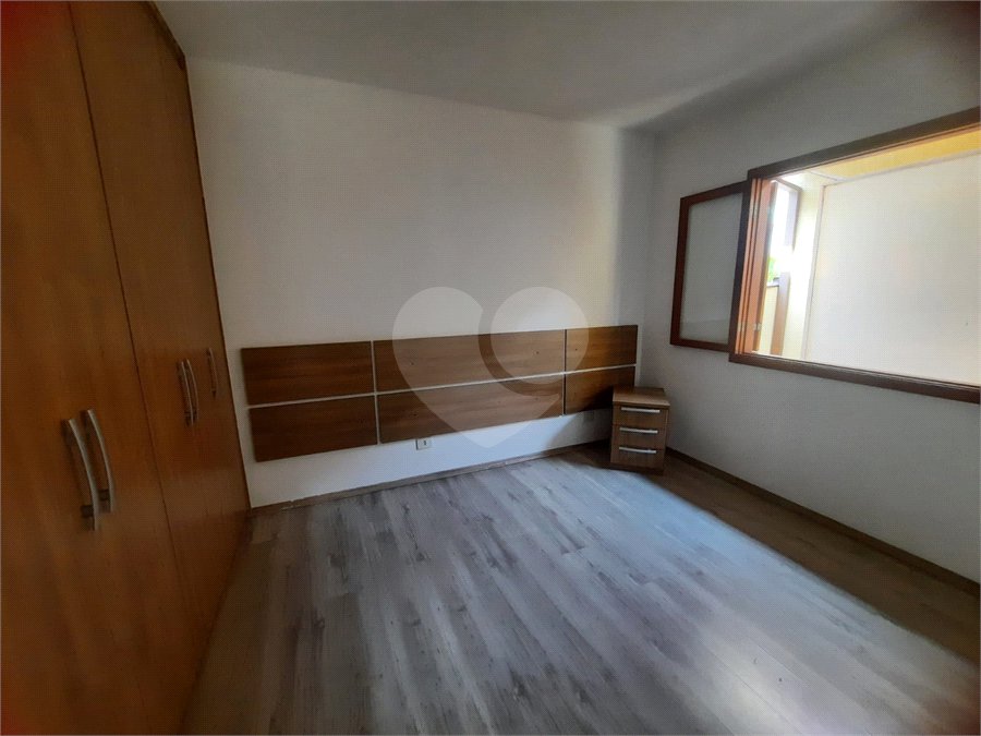Casa para alugar com 3 quartos, sendo 1 suíte,  no condomínio Residencial Sol Francisco, São Paulo - SP