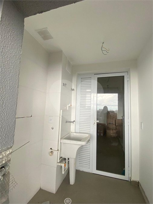 Apartamento à venda com 2 quartos, sendo 1 suíte,  em Vila Rosália, Guarulhos, SP