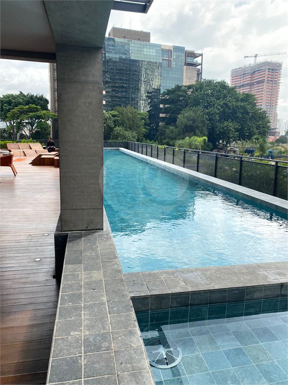 Apartamento à venda com 3 suítes em Jardim das Acácias, São Paulo, SP