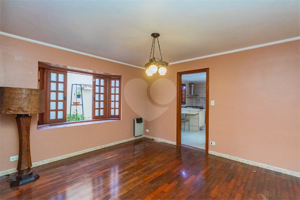 Sobrado à venda com 3 quartos, sendo 1 suíte, em Jardim Prudência, São Paulo, SP