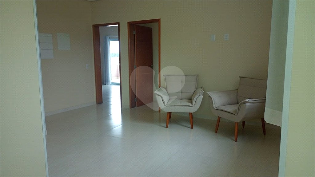 Casa à venda com 5 suítes no condomínio Village da Serra, Araçoiaba da Serra - SP