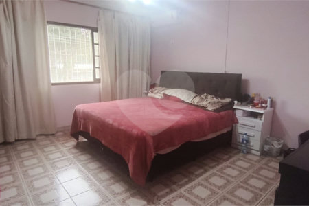 Casa à venda com 3 quartos, sendo 1 suíte,  em Jardim Vila Galvão, Guarulhos, SP