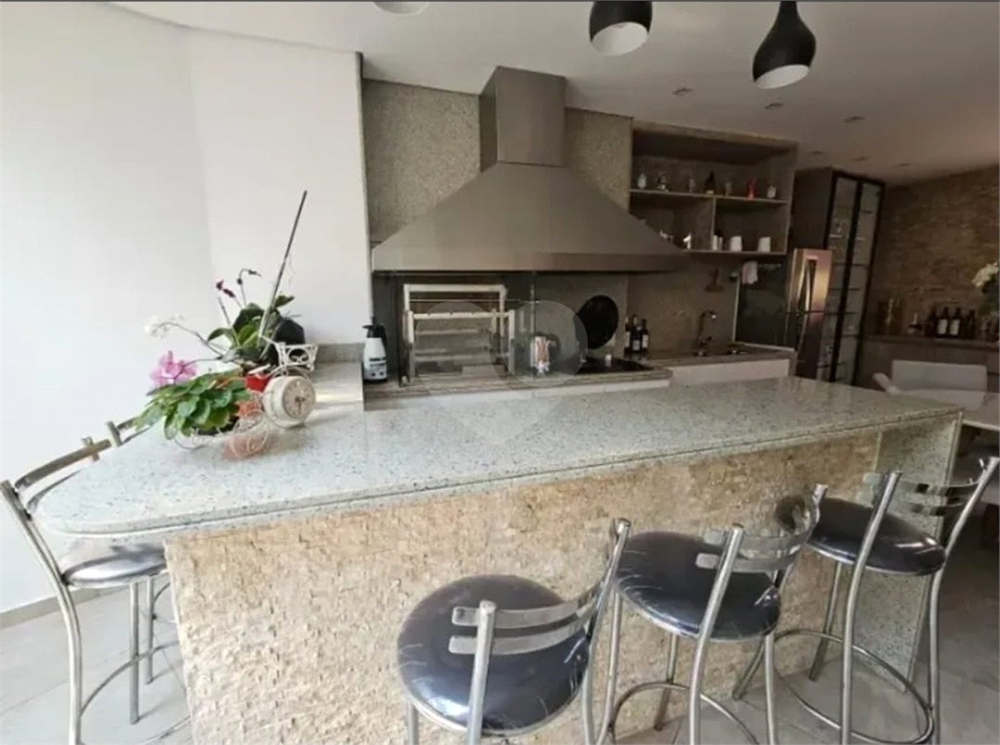 Casa à venda com 3 quartos, sendo 2 suítes, no condomínio Vila Borghese, São Paulo - SP
