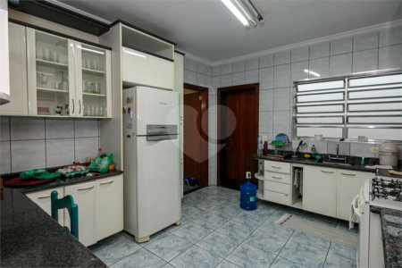Casa Térrea à venda com 3 suítes em Jardim Petrópolis, São Paulo, SP