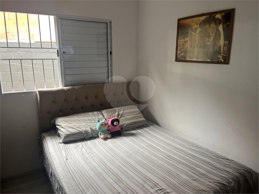 Casa à venda com 3 quartos, sendo 1 suíte, no condomínio Village Ipanema 2, Araçoiaba da Serra - SP