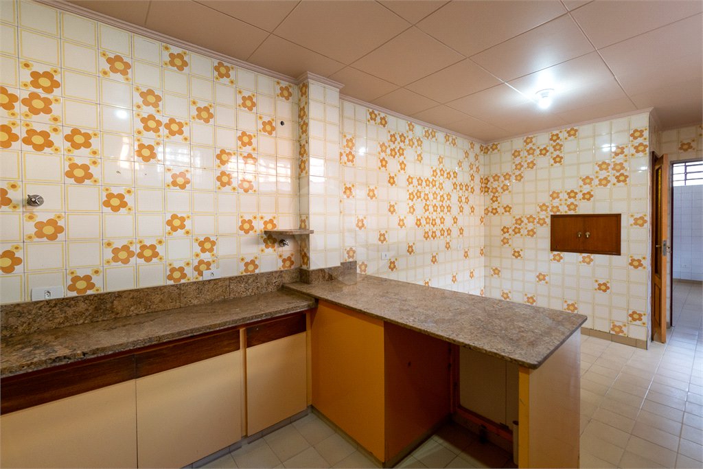 Casa à venda com 4 quartos, sendo 2 suítes, em Perdizes, São Paulo, SP