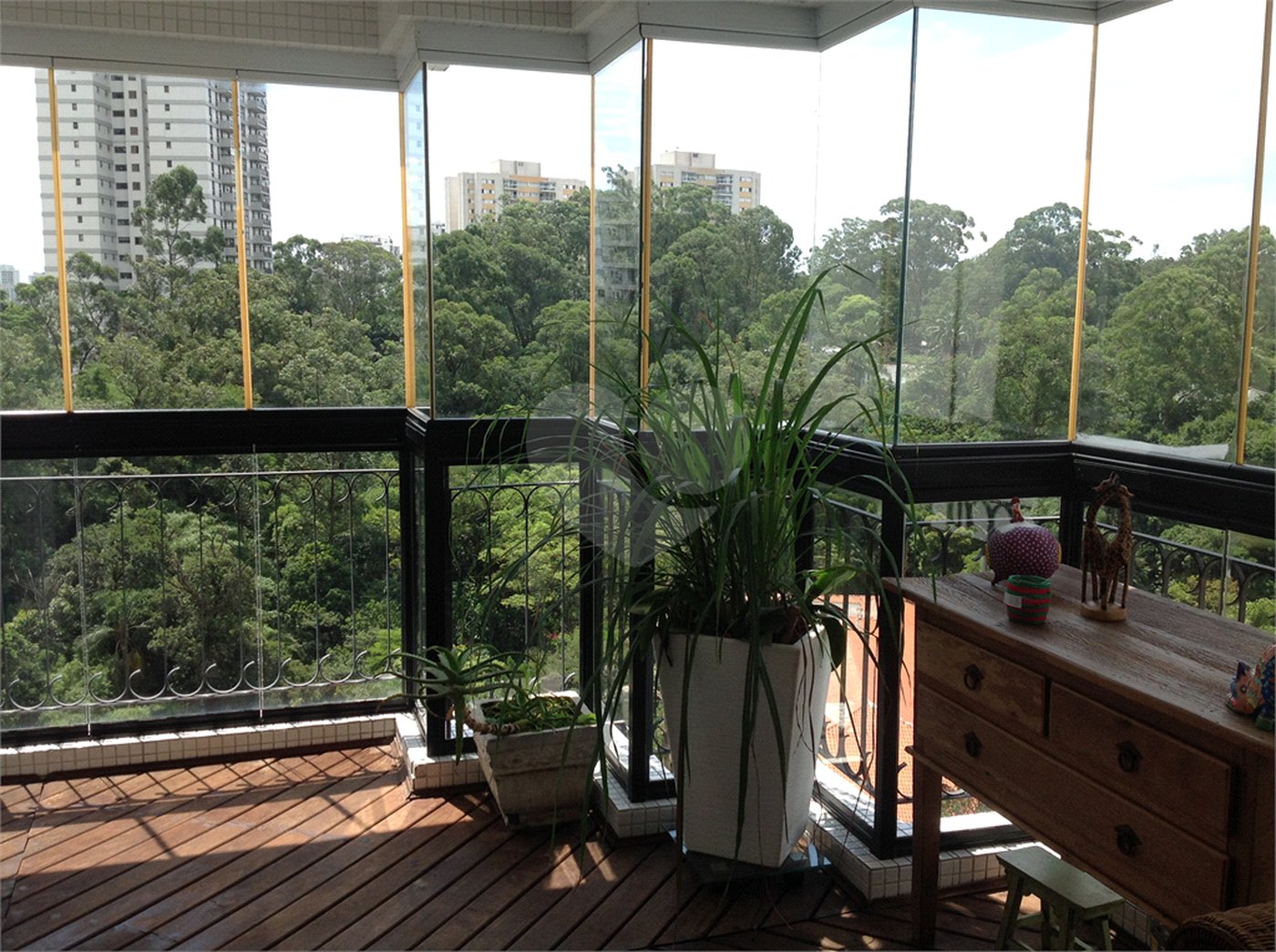 Apartamento à venda com 4 suítes em Jardim Marajoara, São Paulo, SP