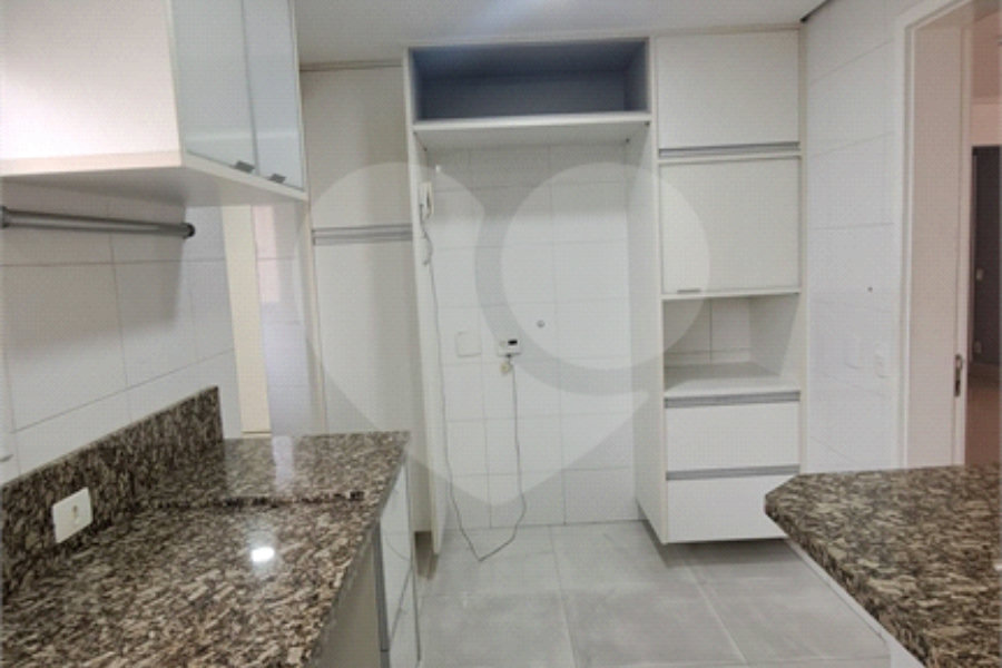 Apartamento à venda com 3 suítes em Santana, São Paulo, SP