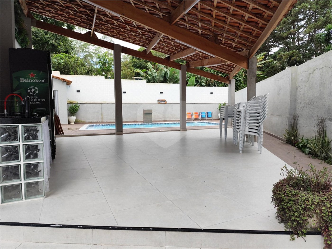 Casa à venda com 3 quartos, sendo 1 suíte, no condomínio Caconde, São Bernardo do Campo - SP