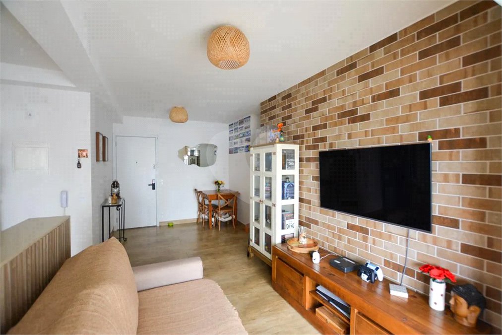 Apartamento à venda com 2 quartos, sendo 1 suíte, em Ferreira, São Paulo, SP