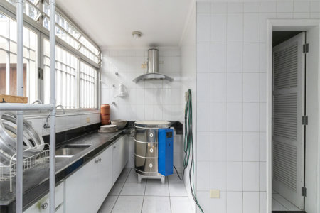 Casa à venda com 3 quartos, sendo 2 suítes, em Alto de Pinheiros, São Paulo, SP