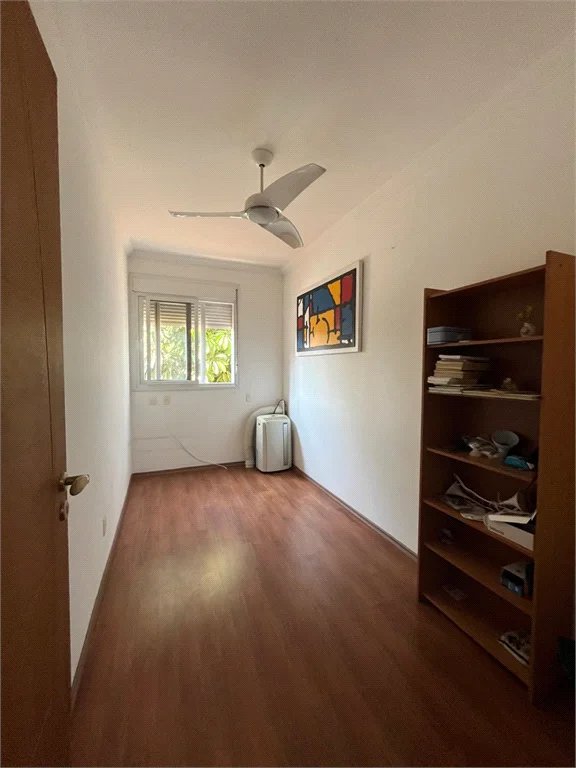 Sobrado à venda com 4 quartos, sendo 1 suíte, em Vila Cordeiro, São Paulo, SP