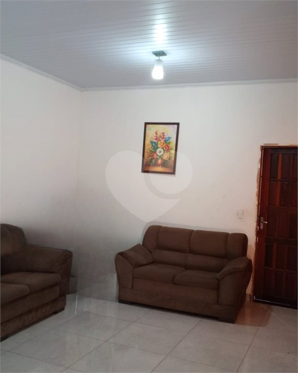 Casa à venda com 2 quartos em Jardim Vitoria, Ponta Porã, MS