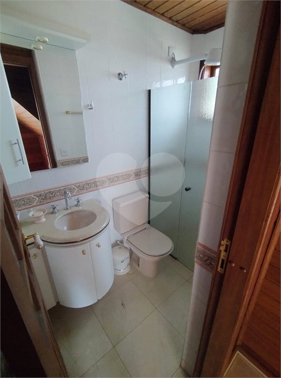 Casa à venda com 3 quartos, sendo 1 suíte, no condomínio Bosque de Greviléa, Vinhedo - SP