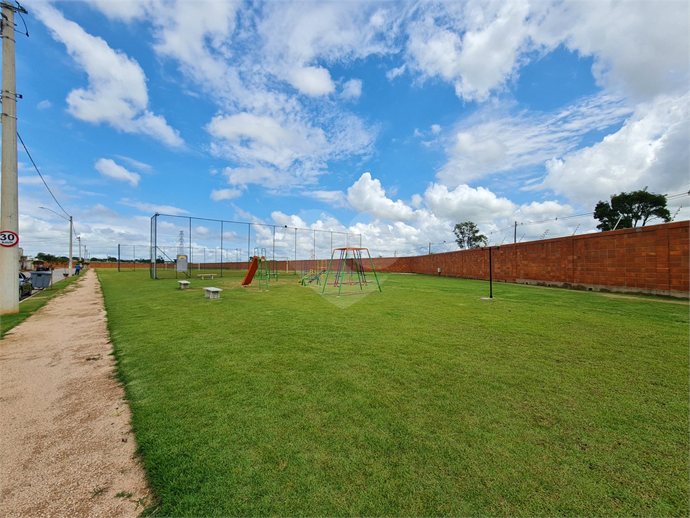 Casa à venda com 3 suítes no condomínio Residencial Villagio Wanel, Sorocaba - SP