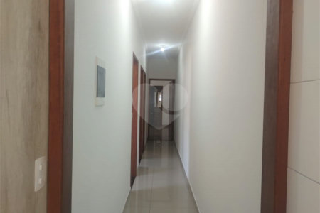 Casa à venda com 3 quartos, sendo 1 suíte, em Parque Industrial, São José dos Campos, SP