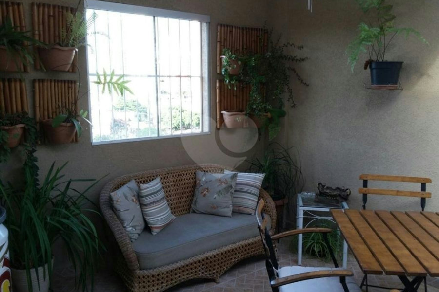 Duplex à venda com 2 suítes em Vila Romero, São Paulo, SP