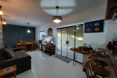 Casa à venda com 2 quartos, sendo 1 suíte,  em São José, Armação dos Búzios, RJ