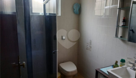 Casa Térrea à venda com 3 quartos, sendo 1 suíte,  em Interlagos, São Paulo, SP