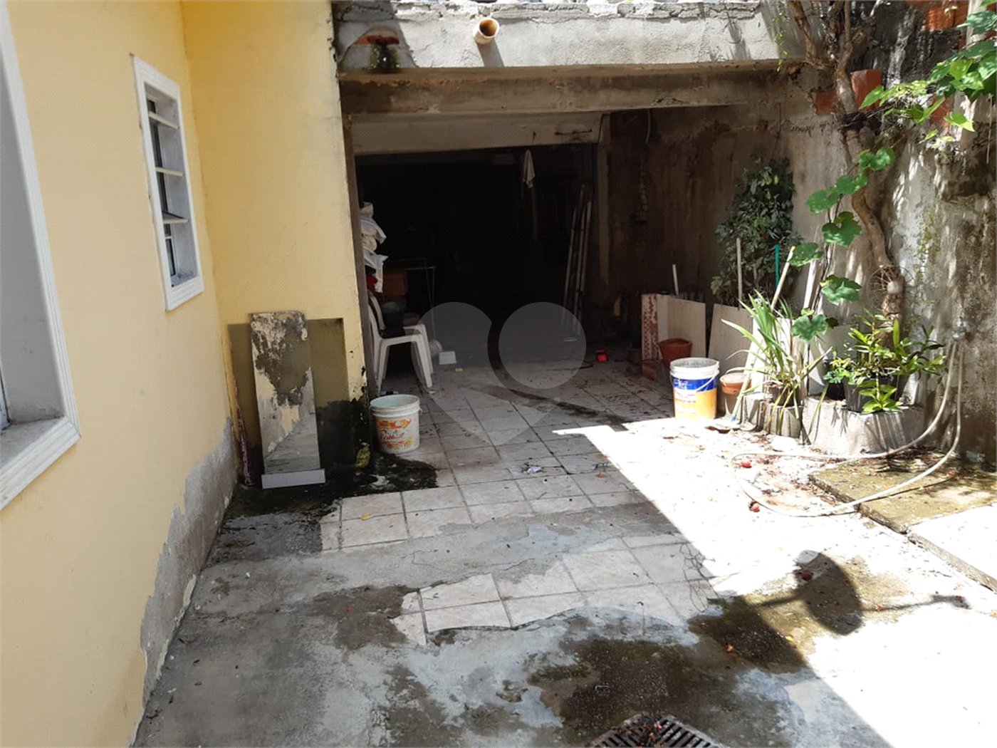 Casa à venda com 3 quartos, sendo 1 suíte, no condomínio Sem Nome, São Paulo - SP