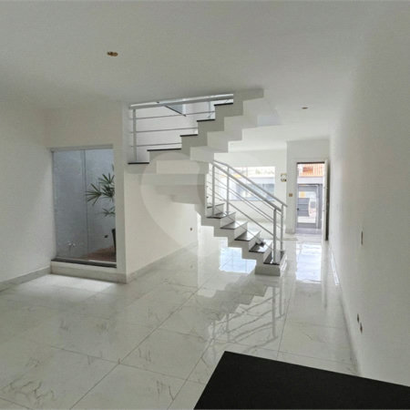 Casa à venda com 3 quartos, sendo 1 suíte,  em Vila Canero, São Paulo, SP