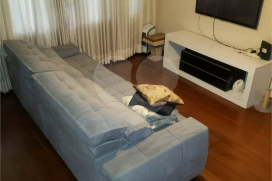 Sobrado à venda com 3 quartos, sendo 1 suíte, em Tremembé, São Paulo, SP