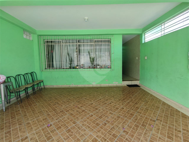 Sobrado à venda com 3 quartos em Campo Grande, São Paulo, SP