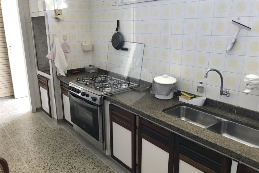 Sobrado à venda com 5 quartos, sendo 1 suíte, em Santana, São Paulo, SP