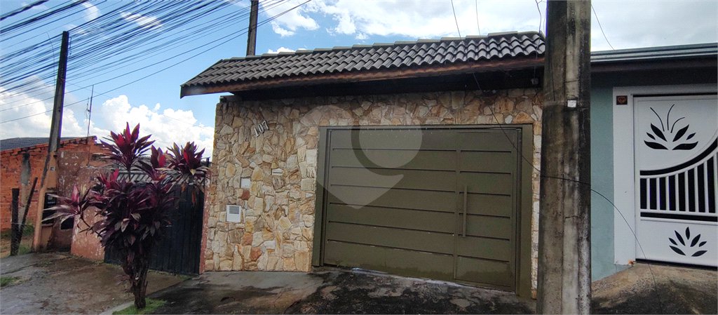 Casa à venda com 2 quartos, sendo 1 suíte, em Jardim Nair Maria, Salto, SP
