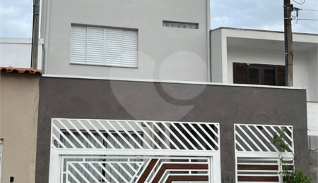 Sobrado à venda com 3 quartos, sendo 1 suíte,  em Itaquera, São Paulo, SP