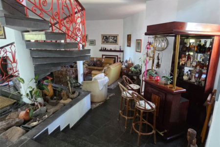 Casa à venda com 4 quartos, sendo 2 suítes,  em Cidade São Francisco, São Paulo, SP