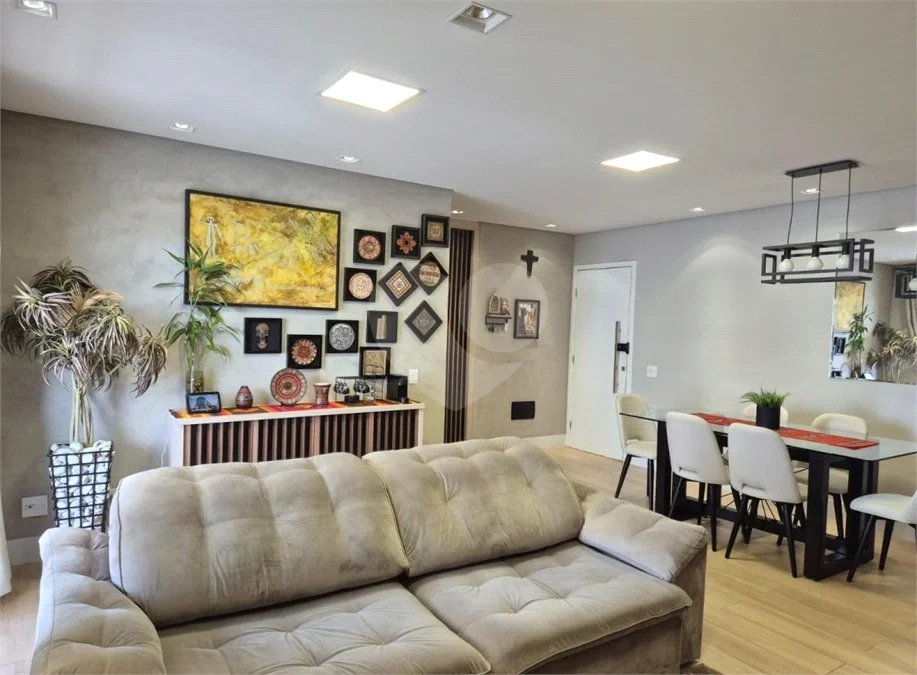Apartamento reformado de 92 m² no Baeta Neves, com 2 dormitórios, 1 suíte, sala ampliada, área gourmet, 2 vagas, planejados e lazer completo.